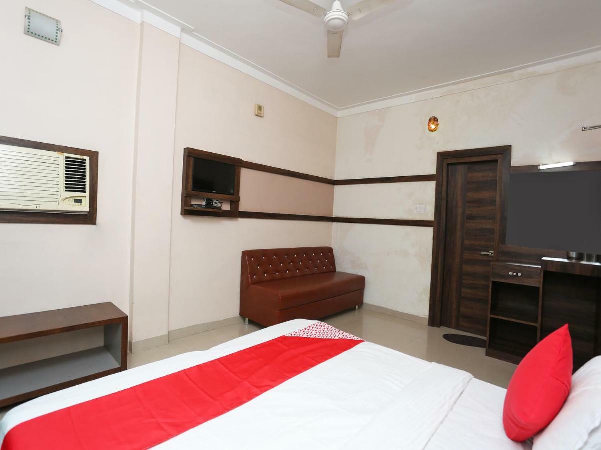 Oyo 29724 Hotel Kokila Resort 贾巴尔普尔 外观 照片