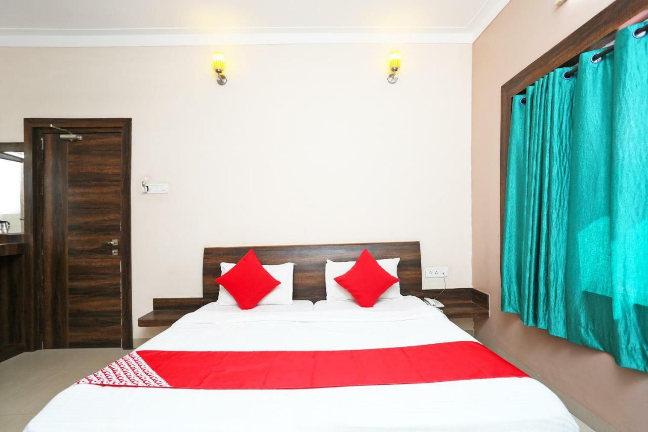 Oyo 29724 Hotel Kokila Resort 贾巴尔普尔 外观 照片
